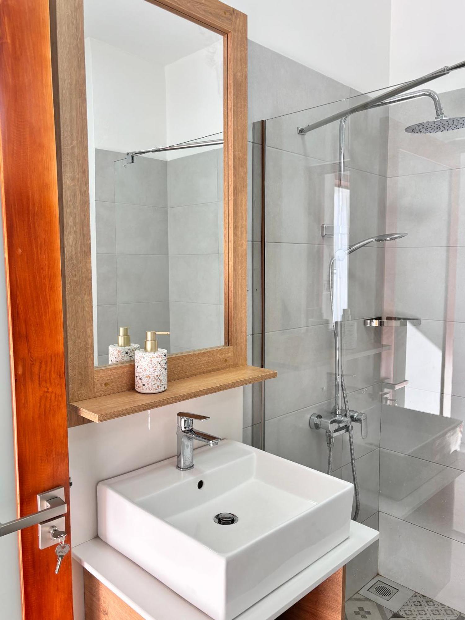 Maison Mont Choisy - One Or Two Bedrooms Apartment Trou aux Biches Ngoại thất bức ảnh